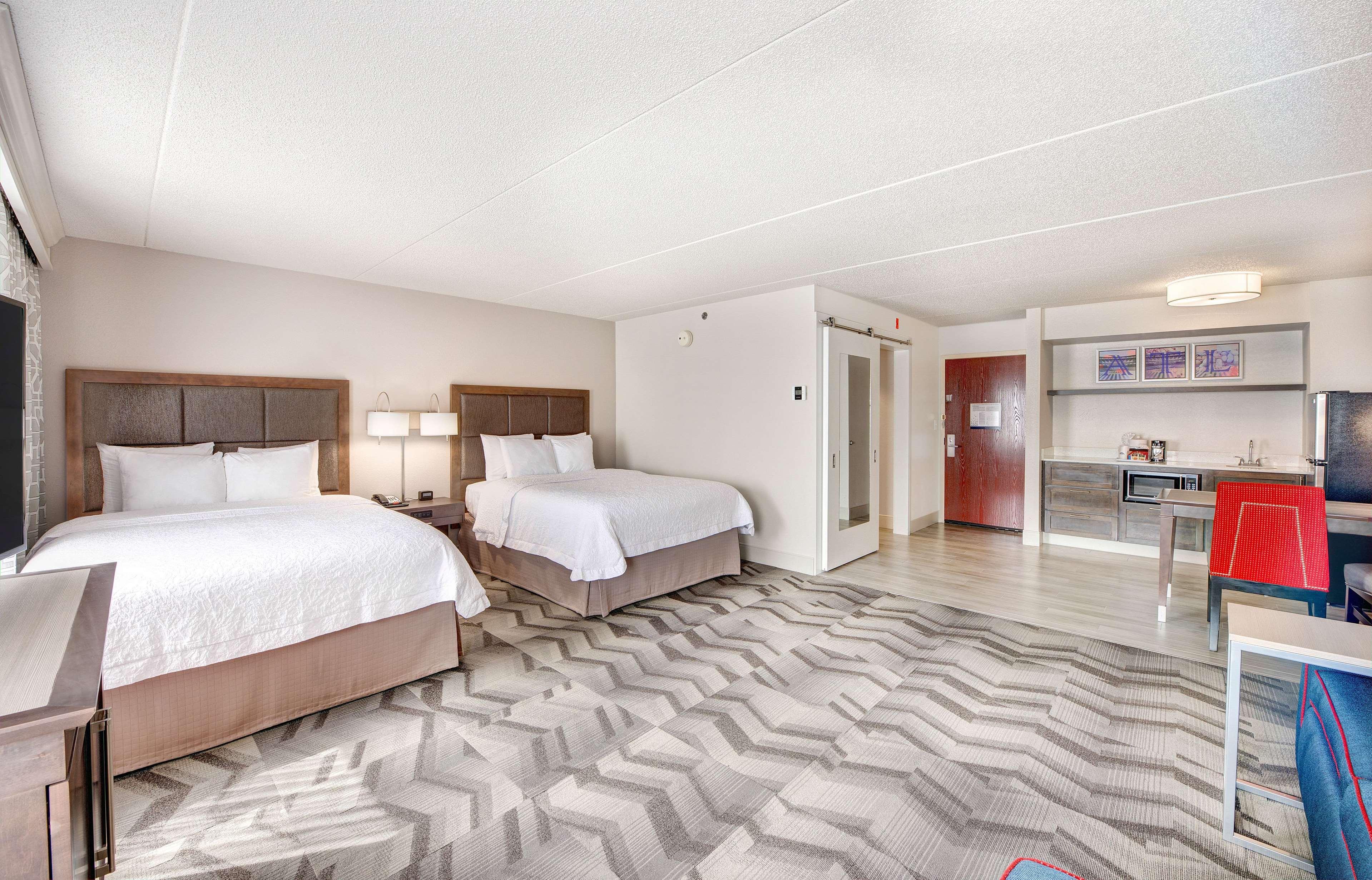 Hampton Inn & Suites Atlanta-Galleria Smyrna Exterior foto