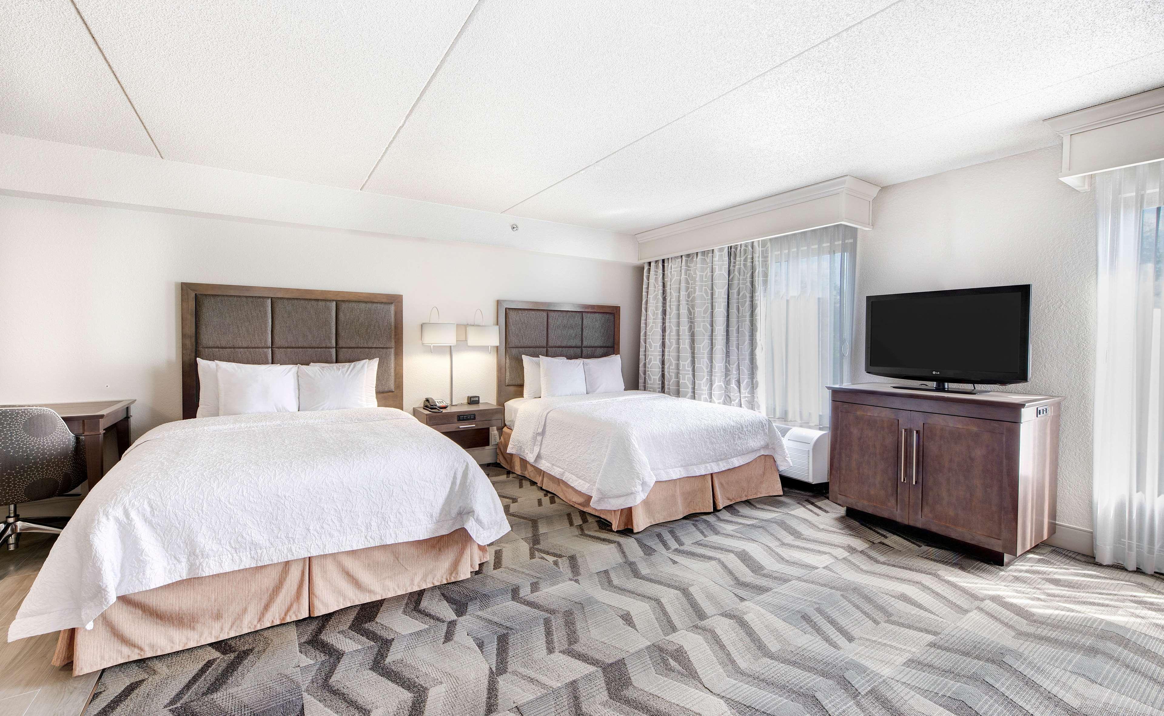 Hampton Inn & Suites Atlanta-Galleria Smyrna Exterior foto
