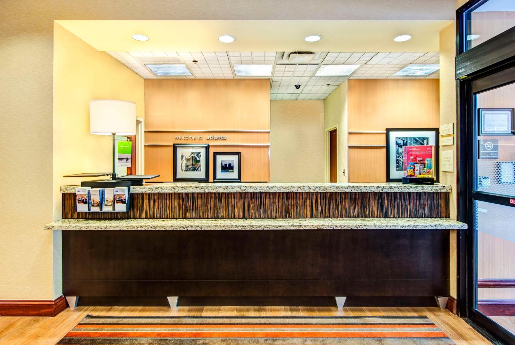 Hampton Inn & Suites Atlanta-Galleria Smyrna Exterior foto